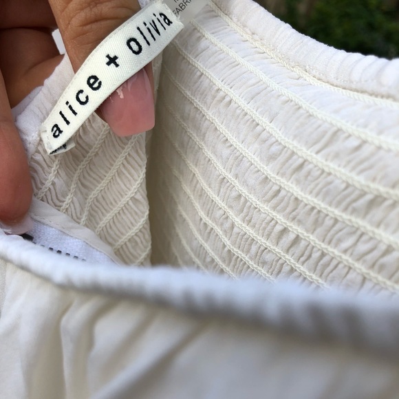 ❌SOLD TO THEREALREAL🚫 Alice + Olivia silk dress - Picture 5 of 6